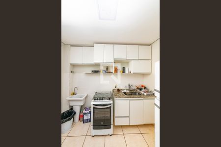 Cozinha de apartamento para alugar com 2 quartos, 48m² em Chacaras Reunidas Santa Terezinha, Contagem