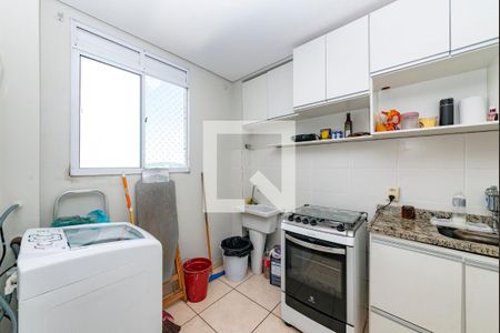 Cozinha de apartamento para alugar com 2 quartos, 48m² em Chacaras Reunidas Santa Terezinha, Contagem