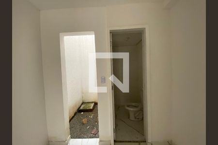 Sala de casa de condomínio para alugar com 2 quartos, 94m² em Vila Moreira, Guarulhos