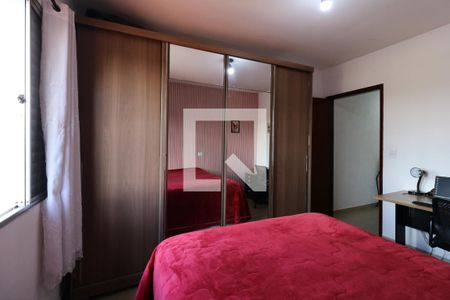 Quarto 1 de casa para alugar com 3 quartos, 200m² em Jardim Silvana, Santo André