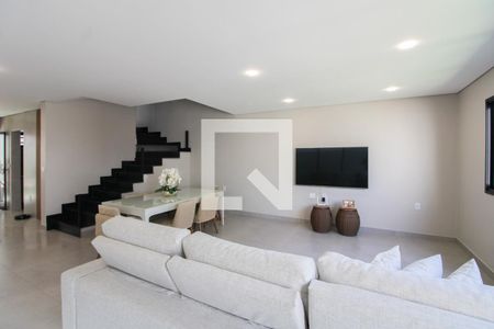 Sala de casa à venda com 3 quartos, 192m² em Trevo, Belo Horizonte