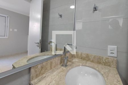 Banheiro Suíte de apartamento para alugar com 3 quartos, 63m² em Jardim Ipaussurama, Campinas