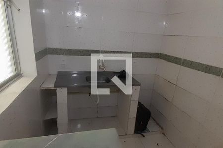 Cozinha de apartamento para alugar com 1 quarto, 28m² em Curicica, Rio de Janeiro