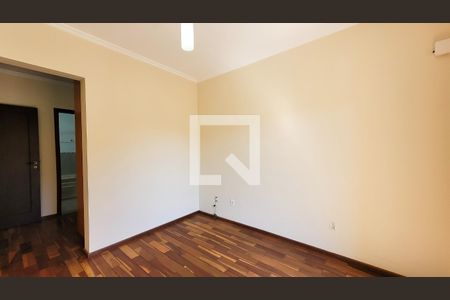 Suite Master de casa de condomínio para alugar com 7 quartos, 350m² em Jardim Chapadão, Campinas