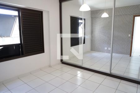 Quarto 1 de apartamento para alugar com 2 quartos, 98m² em Setor Bueno, Goiânia