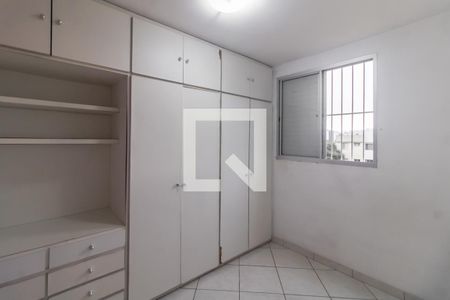 Quarto 2 de apartamento para alugar com 2 quartos, 55m² em Vila Silvia, São Paulo