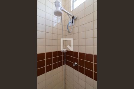 Banheiro de kitnet/studio para alugar com 1 quarto, 20m² em Cangaiba, São Paulo