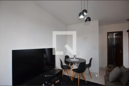 Sala de apartamento para alugar com 2 quartos, 47m² em Campo Grande, Rio de Janeiro