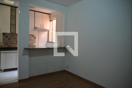 Sala de casa para alugar com 5 quartos, 184m² em Jardim Ipanema, Santo André