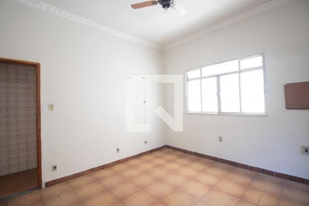 Quarto 2 de casa para alugar com 2 quartos, 150m² em Centro, São Gonçalo