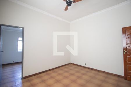 Quarto 2 de casa para alugar com 2 quartos, 150m² em Centro, São Gonçalo