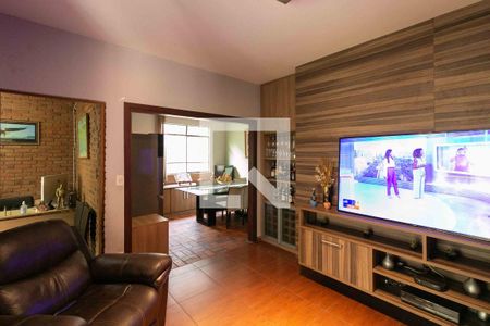 Sala de casa à venda com 3 quartos, 360m² em Itapoã, Belo Horizonte