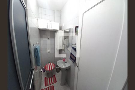 Banheiro de apartamento para alugar com 1 quarto, 40m² em Itararé, São Vicente