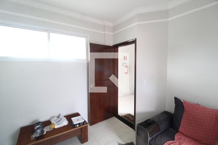 Sala de apartamento para alugar com 2 quartos, 44m² em Lagoinha, Uberlândia