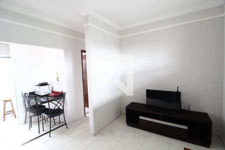 Sala de apartamento para alugar com 2 quartos, 44m² em Lagoinha, Uberlândia