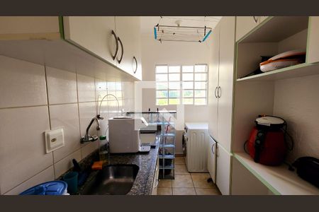 Cozinha e Área de Serviço de apartamento para alugar com 2 quartos, 46m² em Vila Nambi, Jundiaí