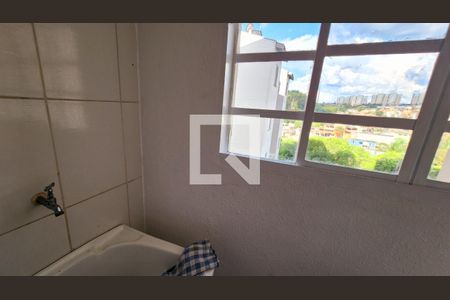 Cozinha e Área de Serviço de apartamento para alugar com 2 quartos, 46m² em Vila Nambi, Jundiaí