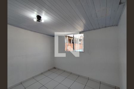 Quarto 2 de casa para alugar com 2 quartos, 75m² em Vila Moraes, São Paulo