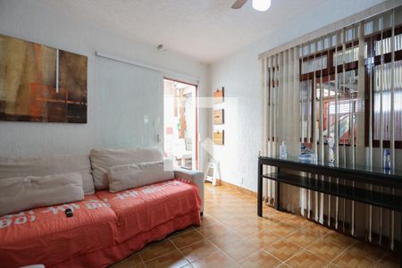 Sala de estar de casa à venda com 2 quartos, 60m² em Vila Amélia, São Paulo