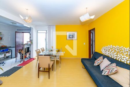 Sala de apartamento à venda com 3 quartos, 80m² em Nova Suíça, Belo Horizonte