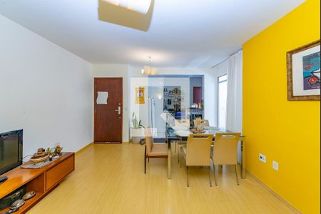 Sala de apartamento à venda com 3 quartos, 80m² em Nova Suíça, Belo Horizonte