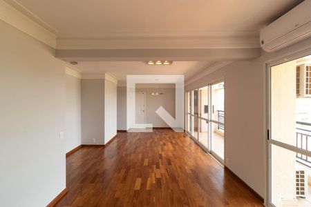 Sala de apartamento à venda com 3 quartos, 135m² em Vila Brandina, Campinas