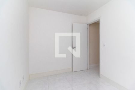 Quarto 1 de apartamento para alugar com 2 quartos, 90m² em Vila Carmosina, São Paulo