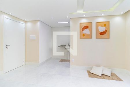 Sala de apartamento para alugar com 2 quartos, 90m² em Vila Carmosina, São Paulo