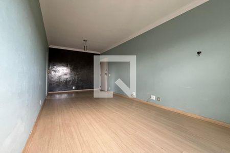 Sala de apartamento para alugar com 2 quartos, 67m² em Centro, Valinhos