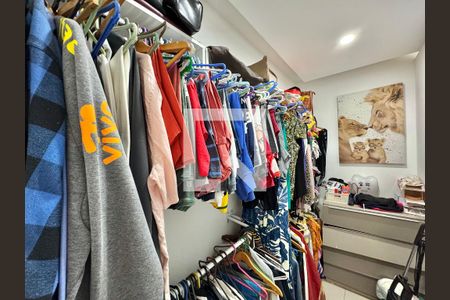 Suíte - Closet de casa de condomínio para alugar com 3 quartos, 250m² em Vargem Grande, Rio de Janeiro