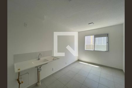 Sala/Cozinha/Área de Serviço de apartamento para alugar com 2 quartos, 37m² em Vila Nova Curuca, São Paulo