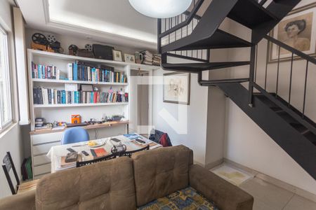 Sala 1 de apartamento para alugar com 3 quartos, 115m² em Grajaú, Belo Horizonte