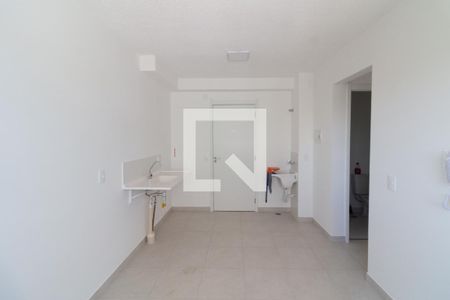 Sala/Cozinha de apartamento à venda com 2 quartos, 32m² em Jardim Celeste, São Paulo