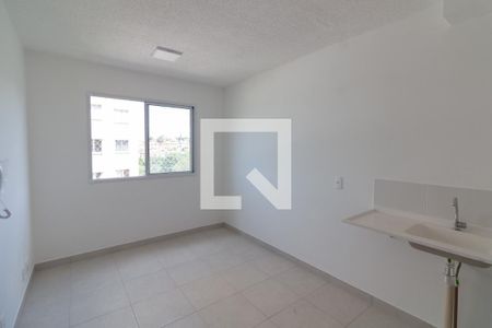 Sala/Cozinha de apartamento à venda com 2 quartos, 32m² em Jardim Celeste, São Paulo