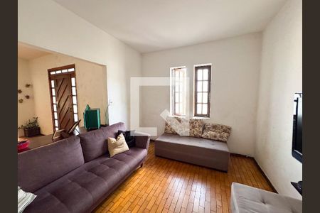 Sala de casa para alugar com 3 quartos, 132m² em Jardim Riacho das Pedras, Contagem