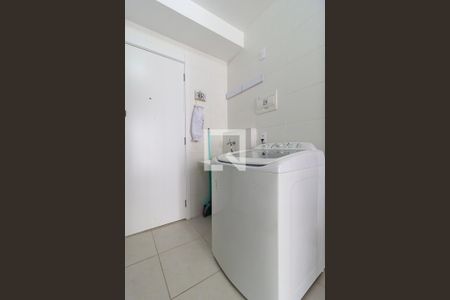 Cozinha de apartamento para alugar com 1 quarto, 27m² em Jardim Caravelas, São Paulo