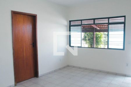 Sala de casa para alugar com 3 quartos, 300m² em Residencial Sonho Dourado, Goiânia