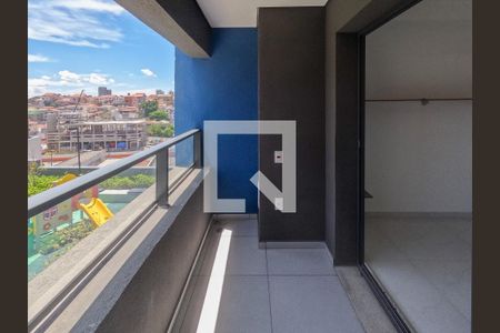 Varanda Studio de kitnet/studio para alugar com 1 quarto, 30m² em Vila Primavera, São Paulo