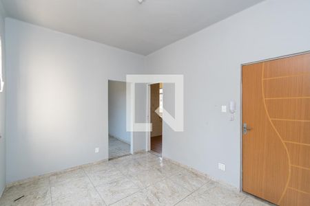 Sala de apartamento para alugar com 1 quarto, 48m² em Penha Circular, Rio de Janeiro