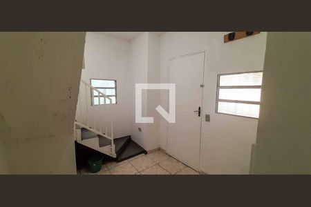 Sala de casa para alugar com 2 quartos, 50m² em Recanto das Rosas, Osasco