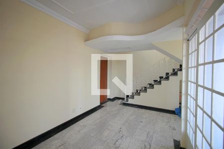 Sala de apartamento para alugar com 3 quartos, 200m² em Alto Barroca, Belo Horizonte