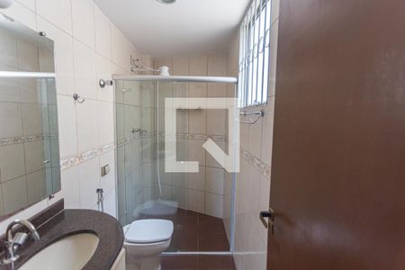 Banheiro da Suíte de apartamento para alugar com 3 quartos, 110m² em Palmares, Belo Horizonte