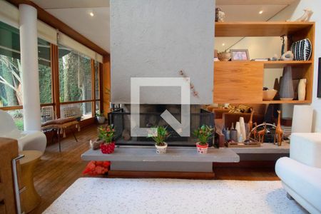 Sala de casa à venda com 5 quartos, 451m² em Vila Ida, São Paulo