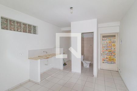 Cozinha e área de serviço de casa para alugar com 1 quarto, 33m² em Vila Silva Ribeiro, Carapicuíba