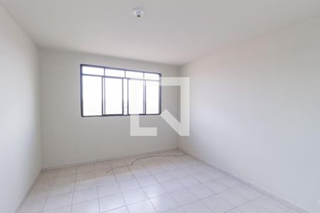 Quarto de casa para alugar com 1 quarto, 30m² em Vila Silva Ribeiro, Carapicuíba