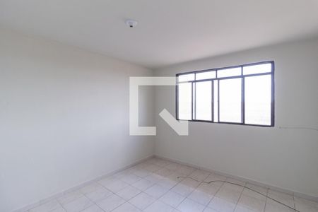 Quarto de casa para alugar com 1 quarto, 30m² em Vila Silva Ribeiro, Carapicuíba