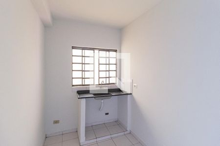 Sala/Cozinha de casa para alugar com 1 quarto, 30m² em Vila Silva Ribeiro, Carapicuíba