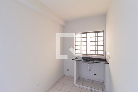 Sala/Cozinha de casa para alugar com 1 quarto, 30m² em Vila Silva Ribeiro, Carapicuíba