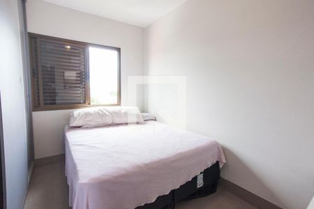 Suíte de apartamento para alugar com 2 quartos, 70m² em Saraiva, Uberlândia