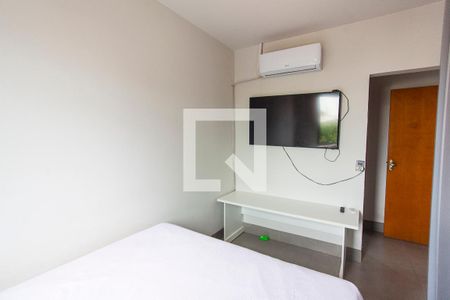 Suíte de apartamento para alugar com 2 quartos, 70m² em Saraiva, Uberlândia